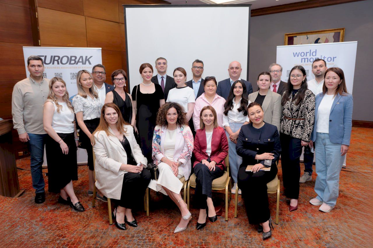 A group of members photographed at a chamber occasion